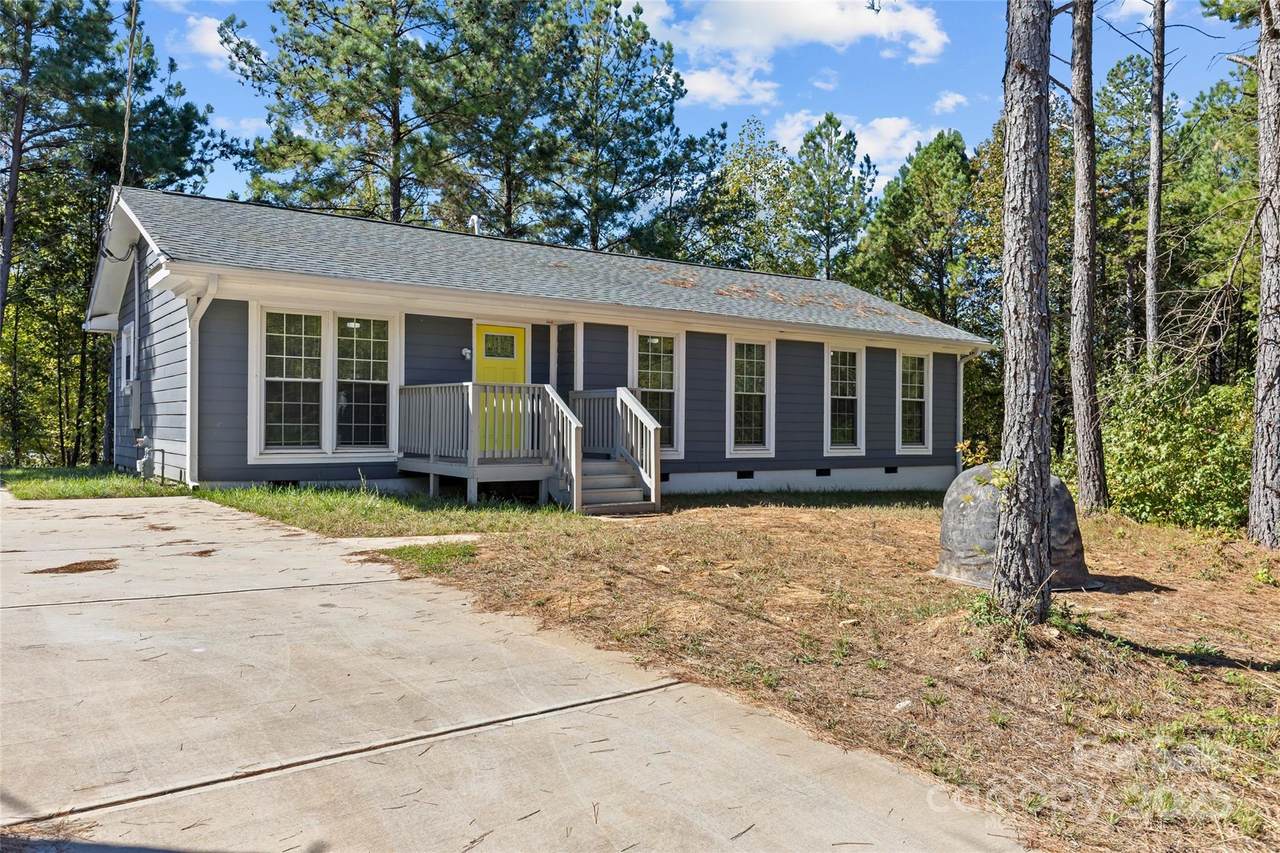 8341 Reedy Creek Road - Photo 1