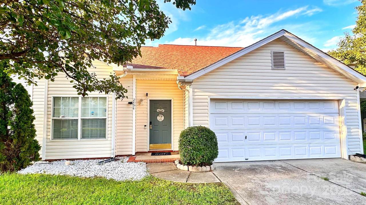 2434 Summer Meadow Court - Photo 1