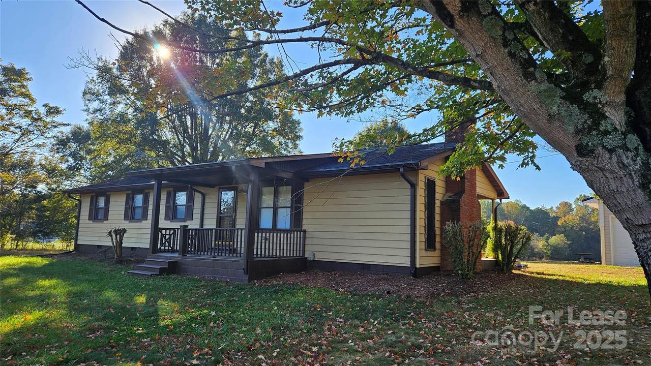 5040 Pless Road - Photo 1