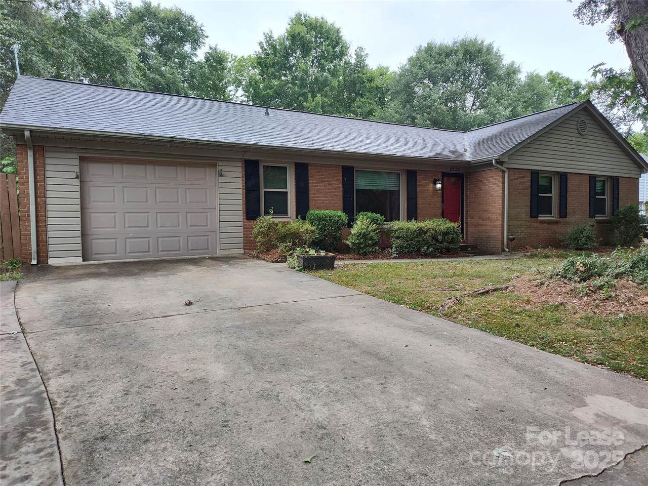 8526 Timbercrest Circle - Photo 1