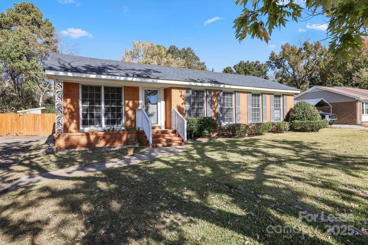 9111 Sandburg Avenue - Photo 1