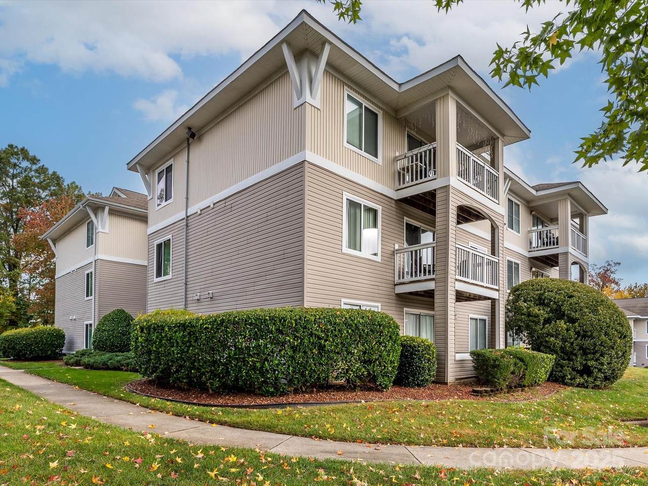 10005 Graduate Lane - Photo 1