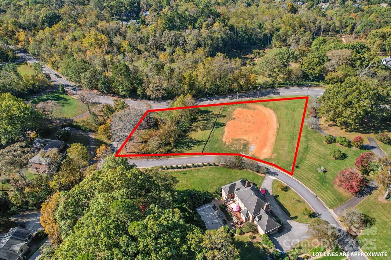 560 11th Avenue Place - Photo 1