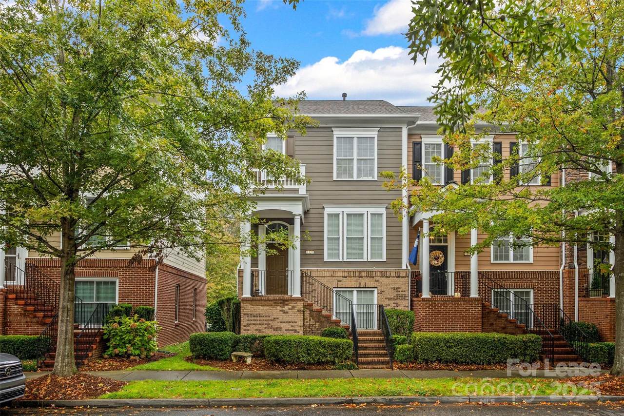 1120 Drayton Court - Photo 1