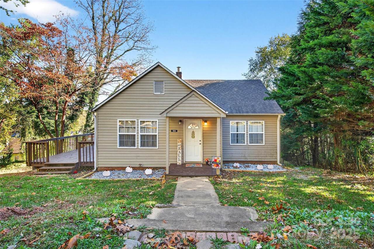 194 Maple Street - Photo 1