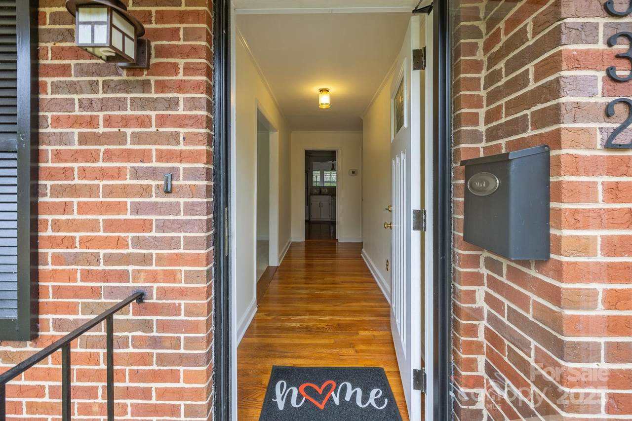5332 Murrayhill Road - Photo 1