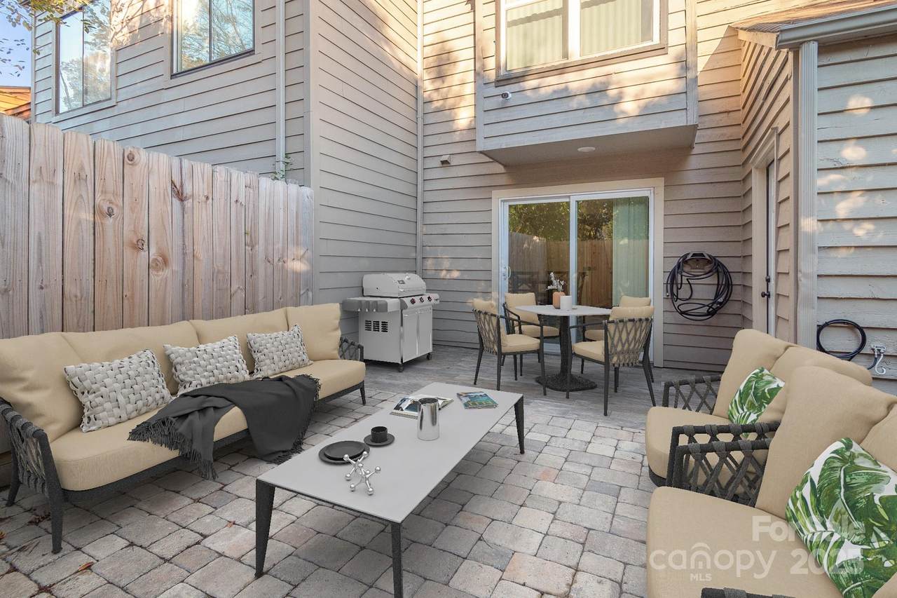 2350 Brookview Court - Photo 1