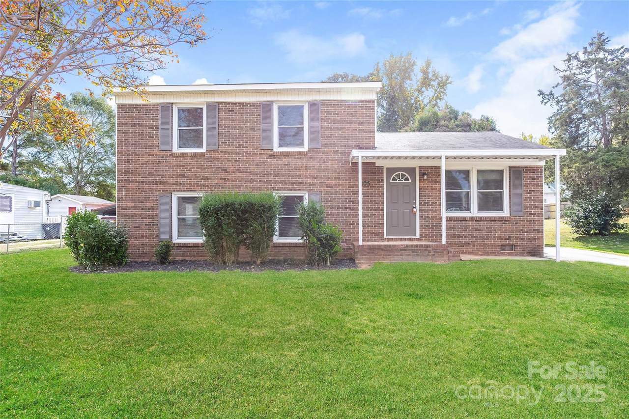 105 Wingate Drive - Photo 1