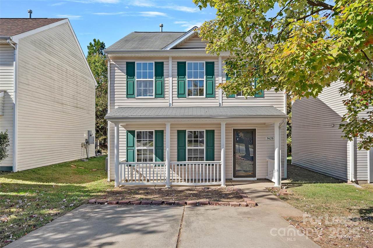 5628 Henderson Oaks Drive - Photo 1