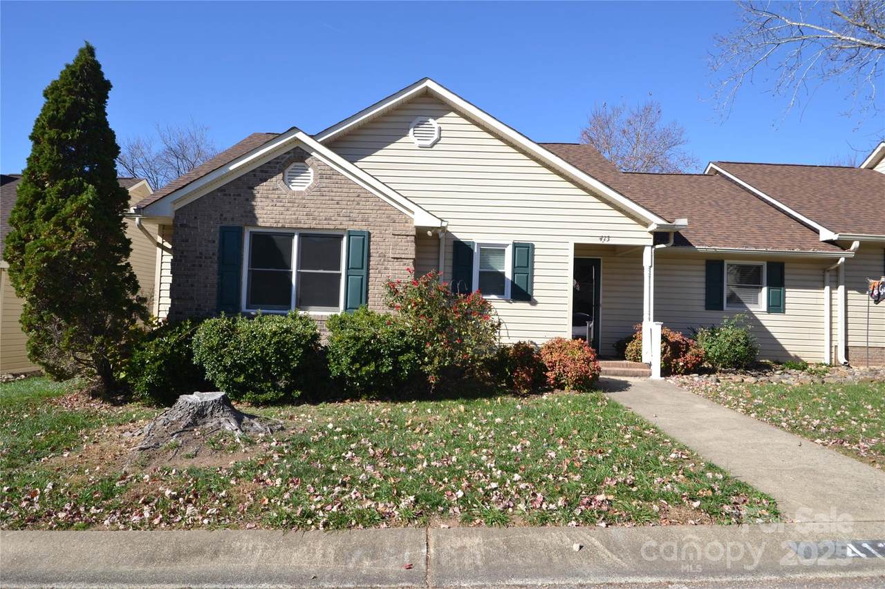 413 Hidden Creek Circle - Photo 1