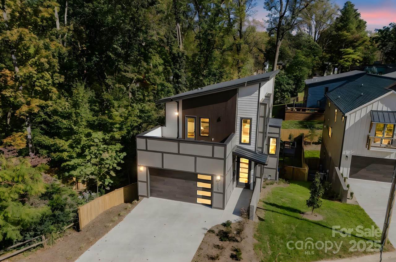 4321 Raney Way - Photo 1