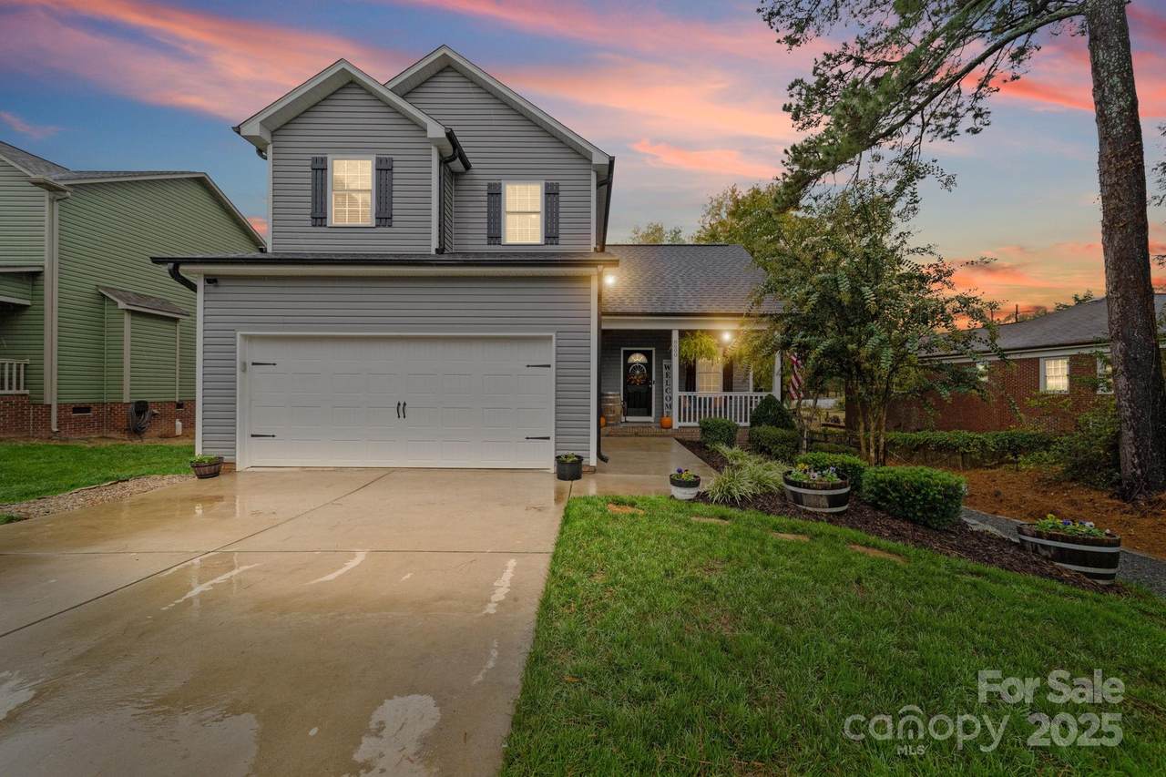 8600 Lee Street - Photo 1