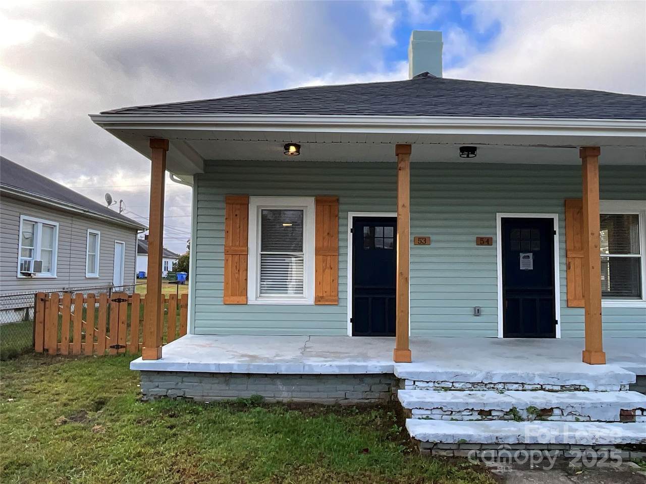 53 Rex Avenue - Photo 1