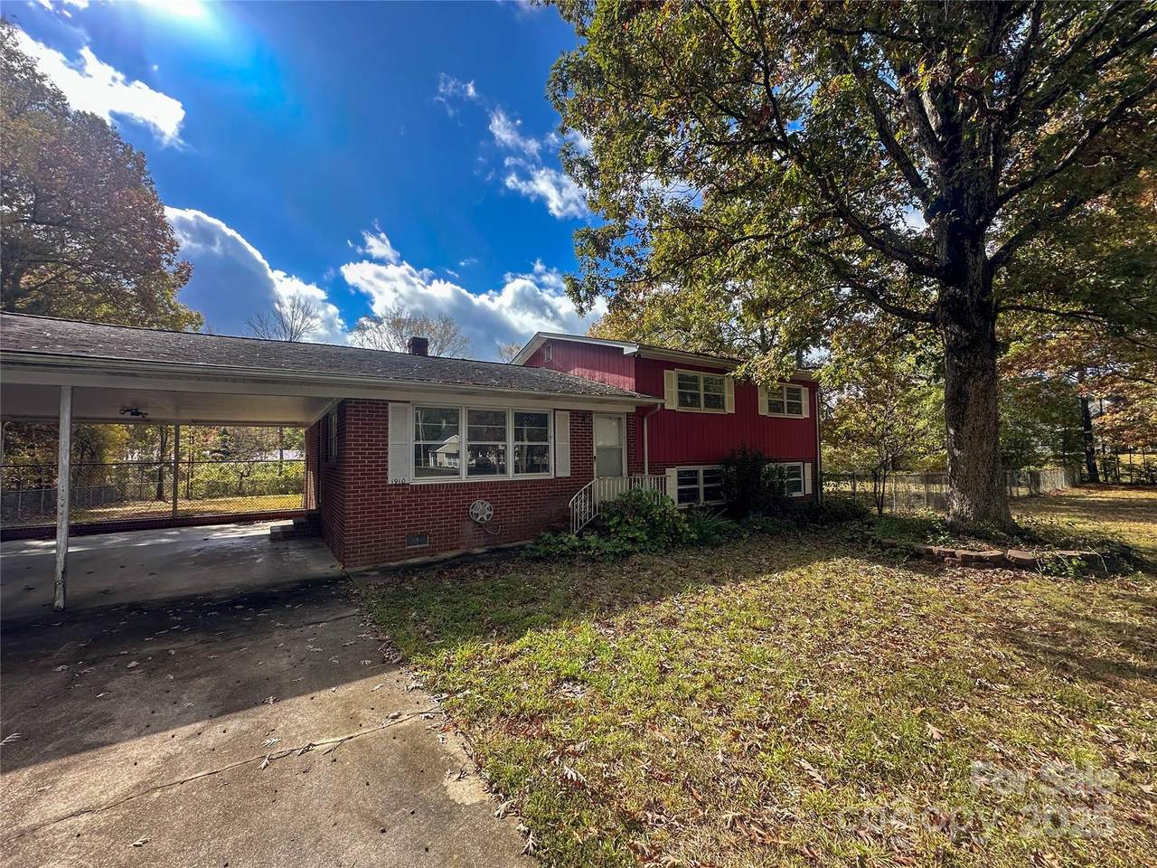 1910 Midwood Drive - Photo 1