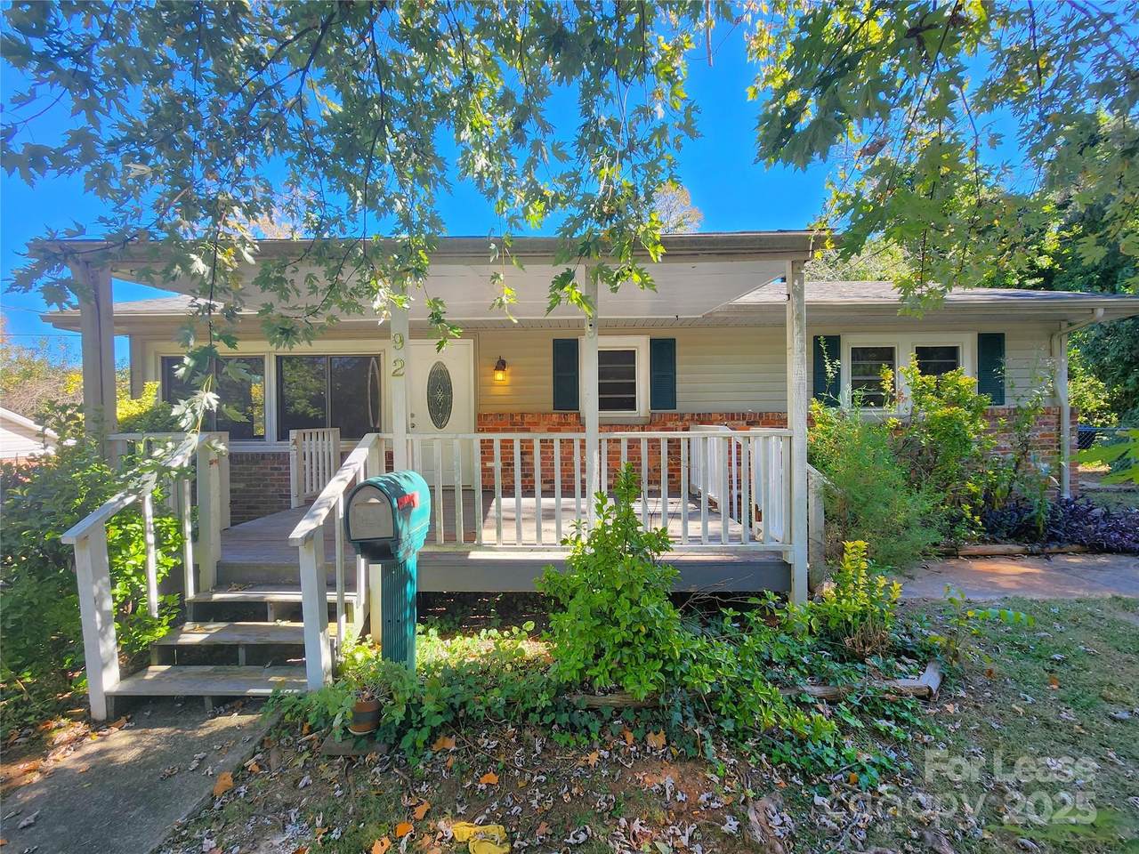 92 Lawndale Avenue - Photo 1