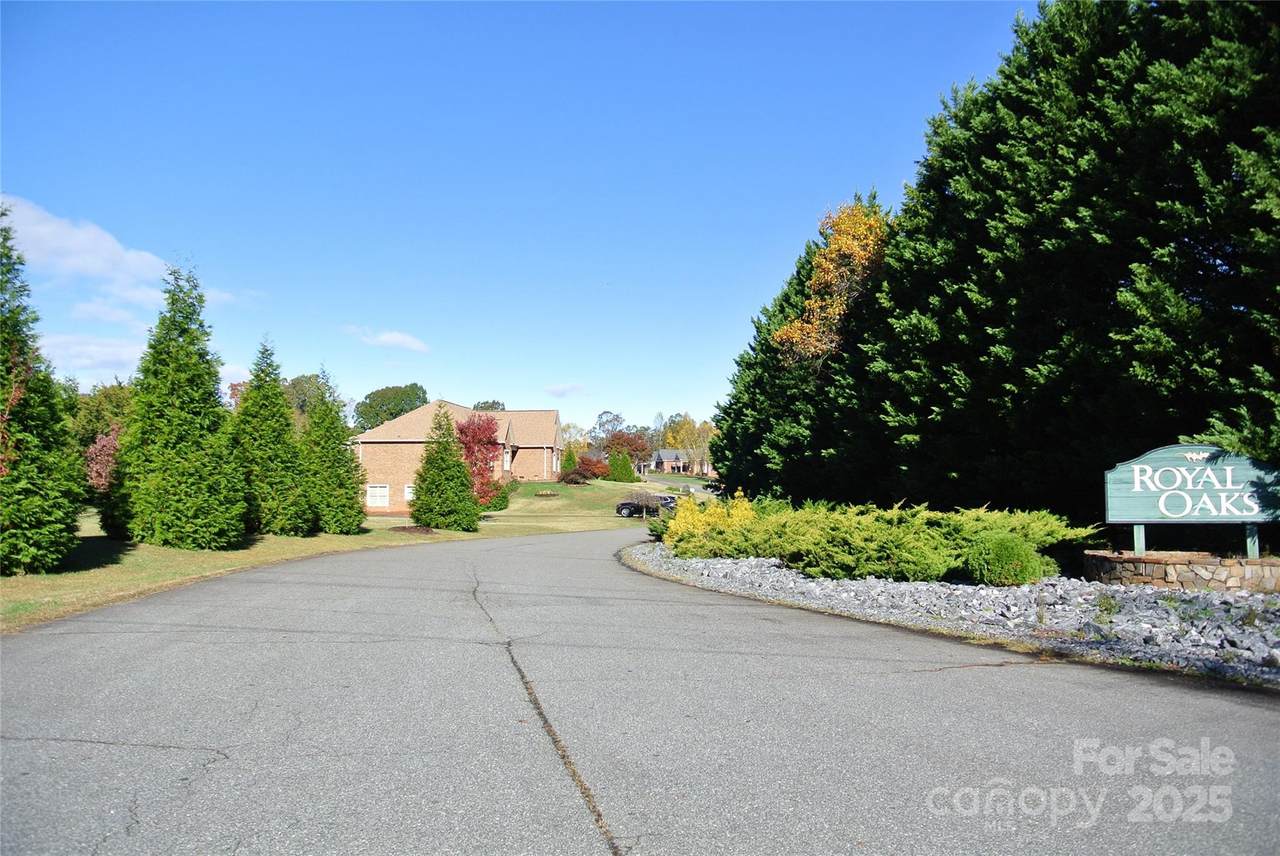 153 Kensington Drive - Photo 1