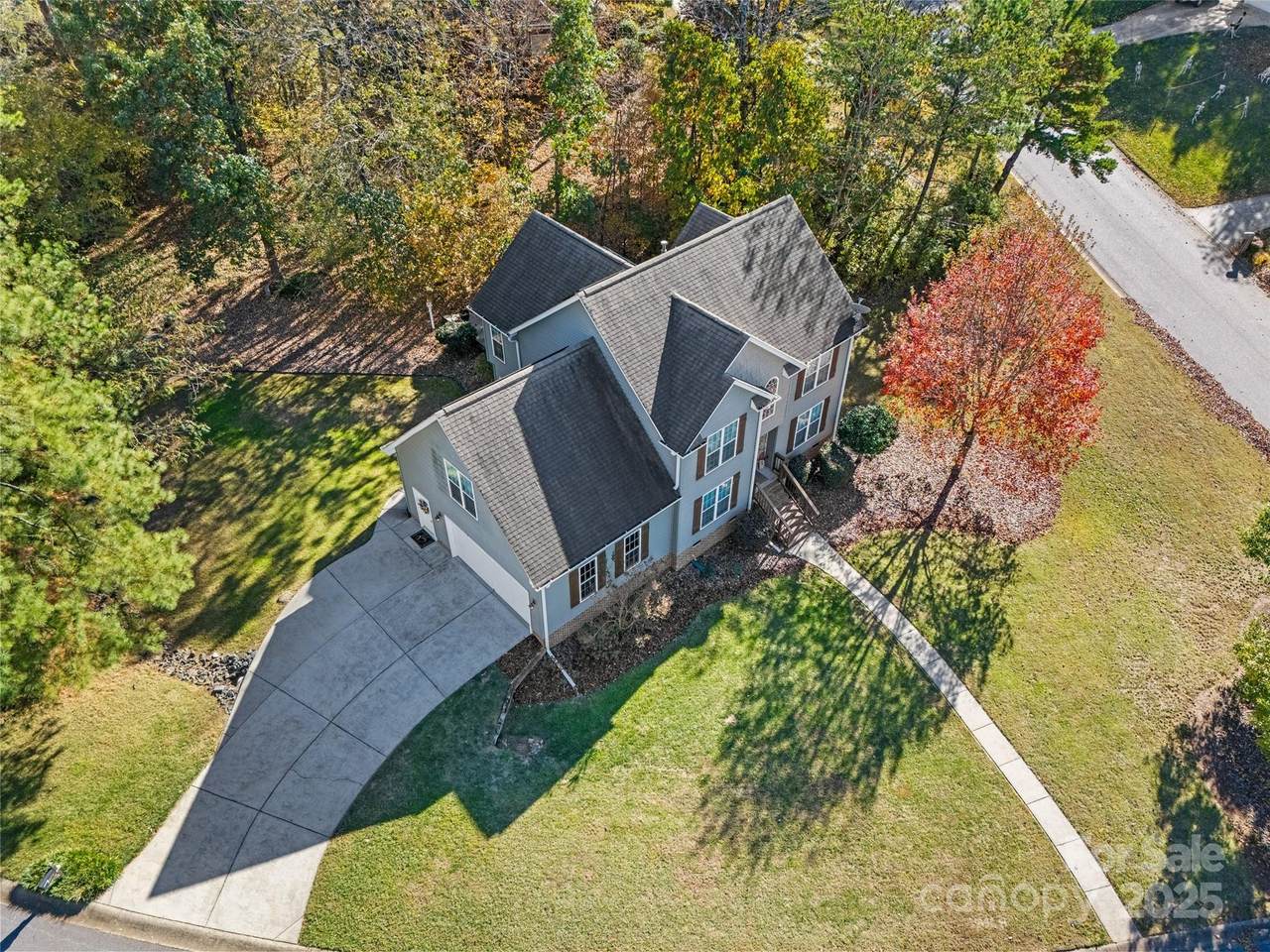 7729 Orchard Park Circle - Photo 1