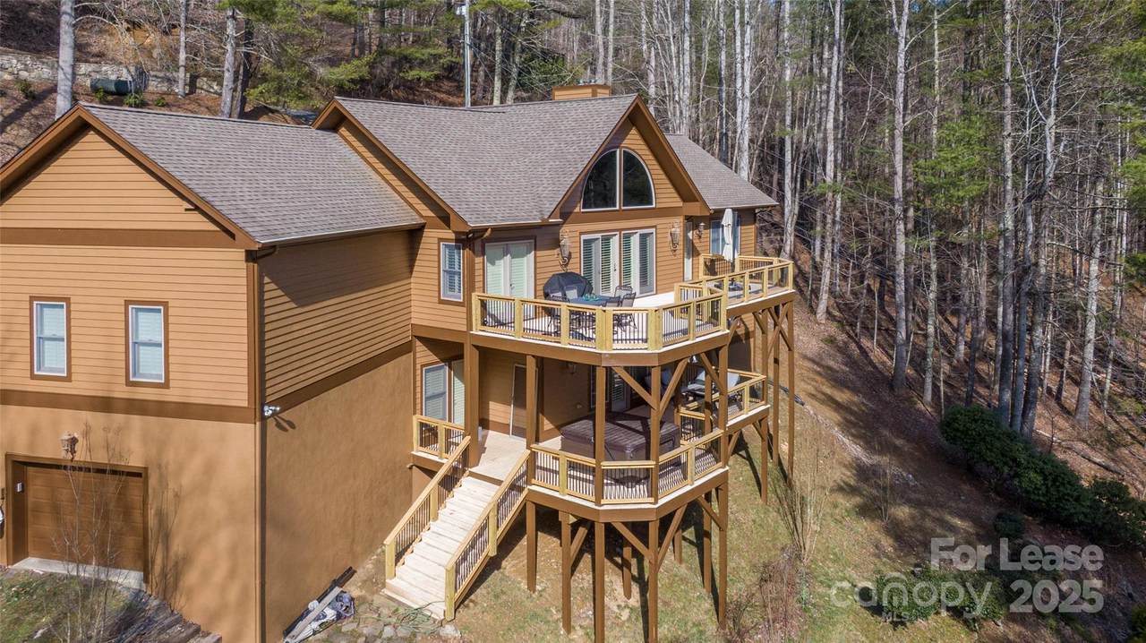 446 Windridge Drive - Photo 1