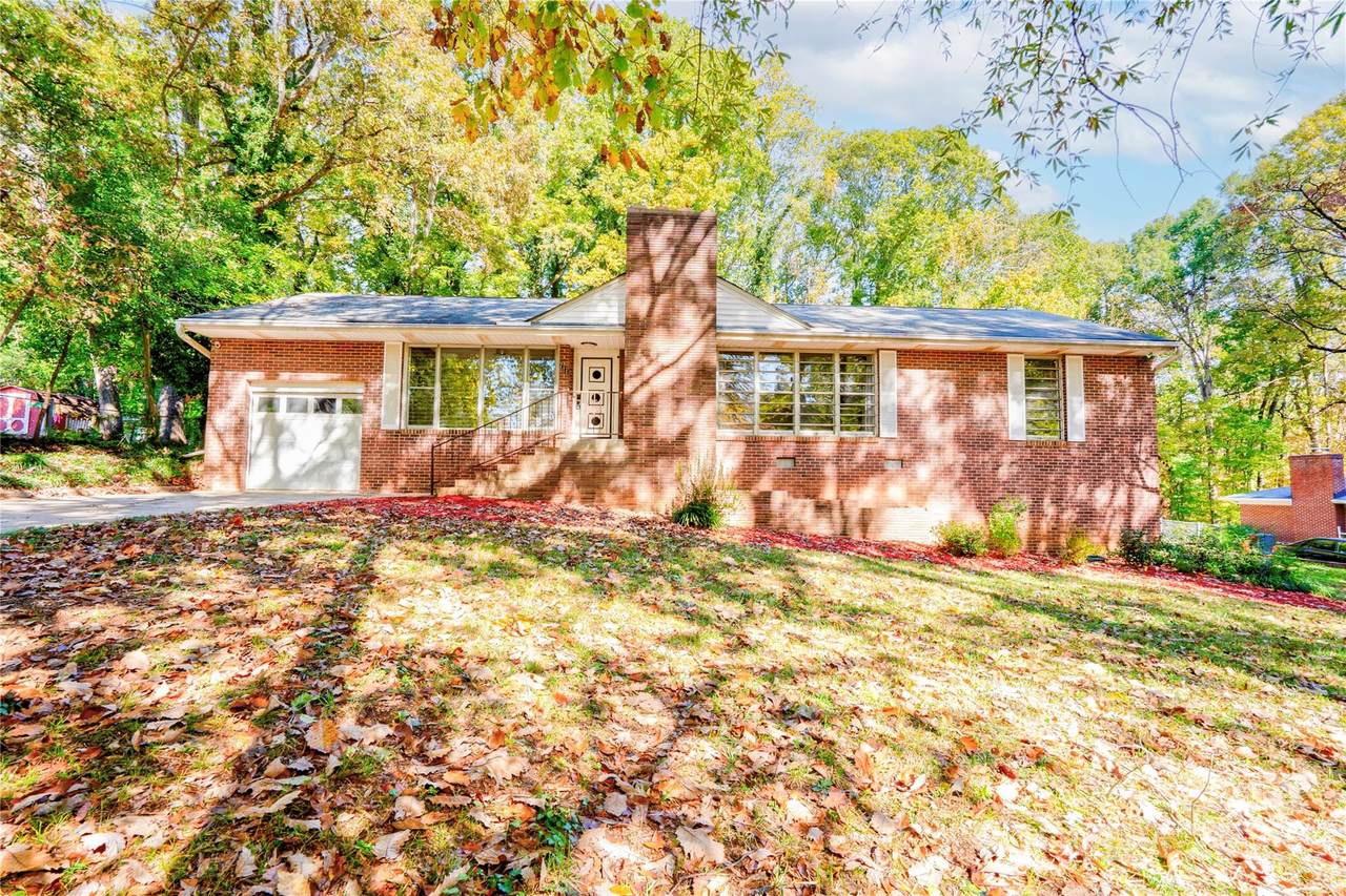 711 Groves Street - Photo 1