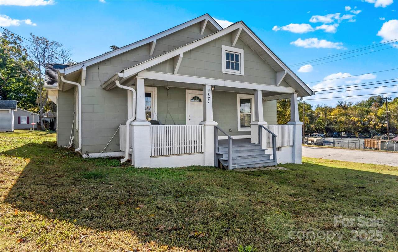 827 Ford Street - Photo 1