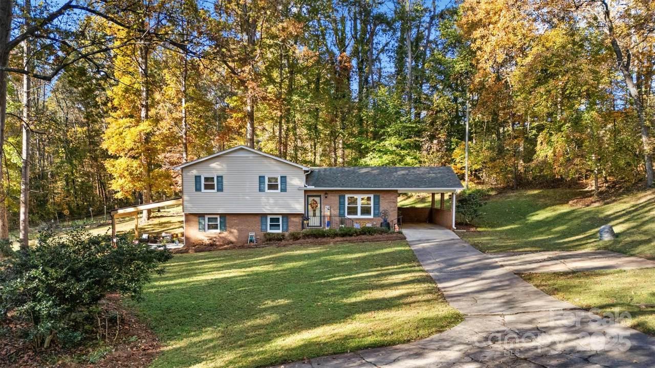 1711 Mccombs Street - Photo 1