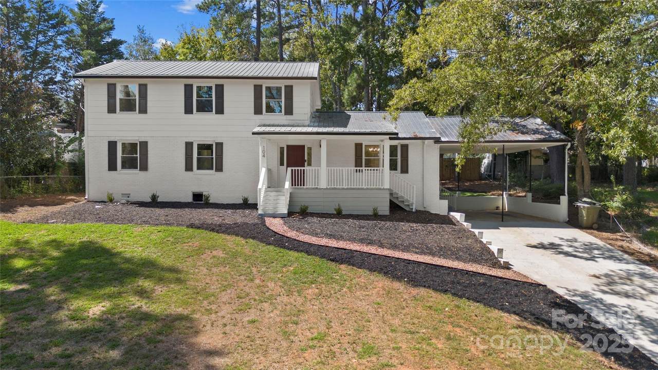 104 Dogwood Avenue - Photo 1