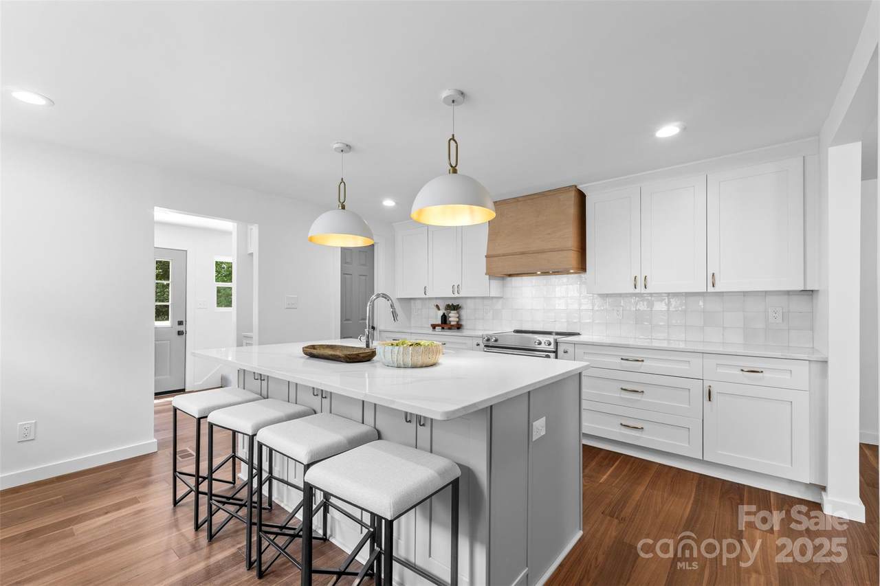 1314 Ordermore Avenue - Photo 1