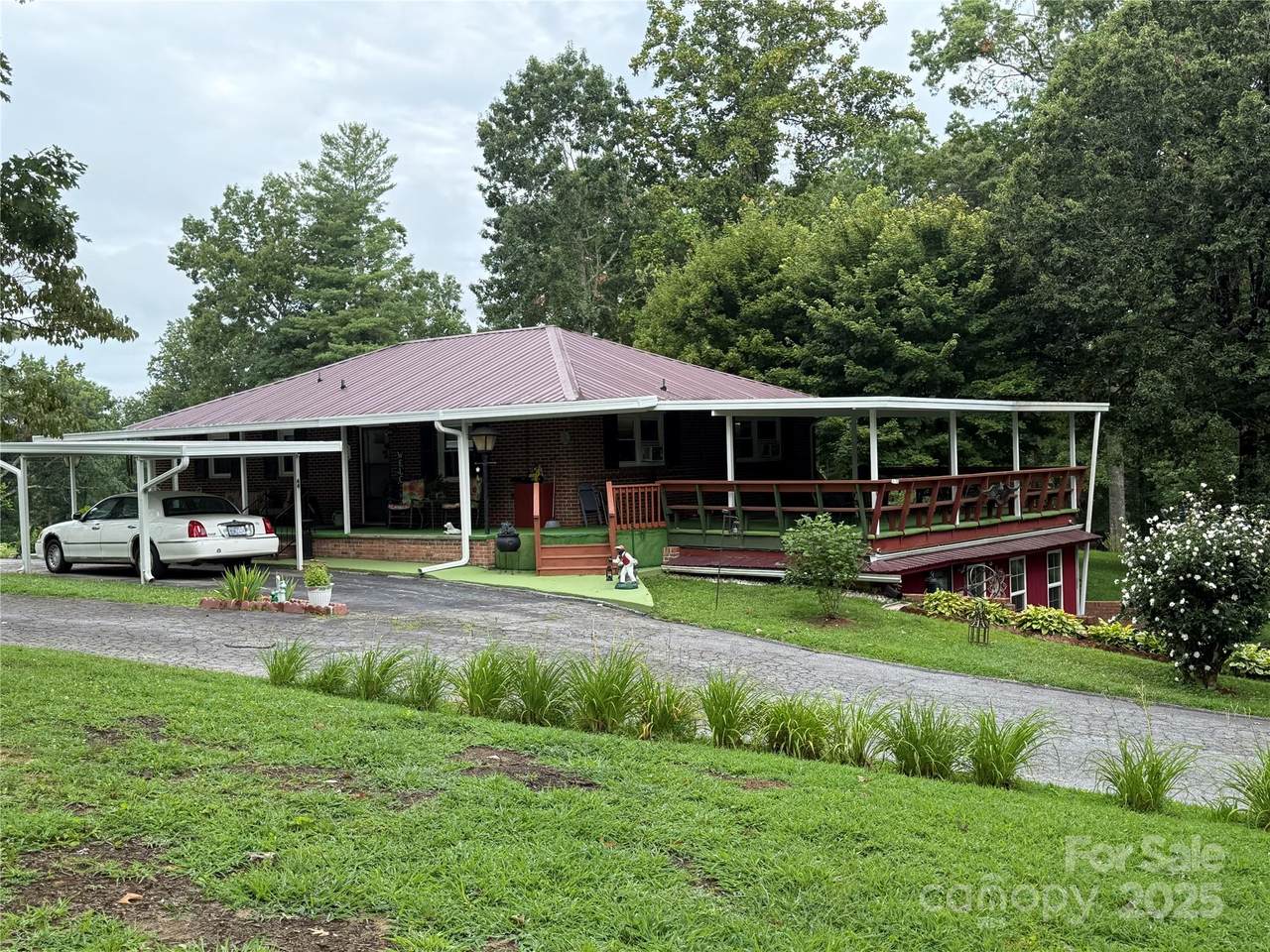 44 Tuttle Road - Photo 1