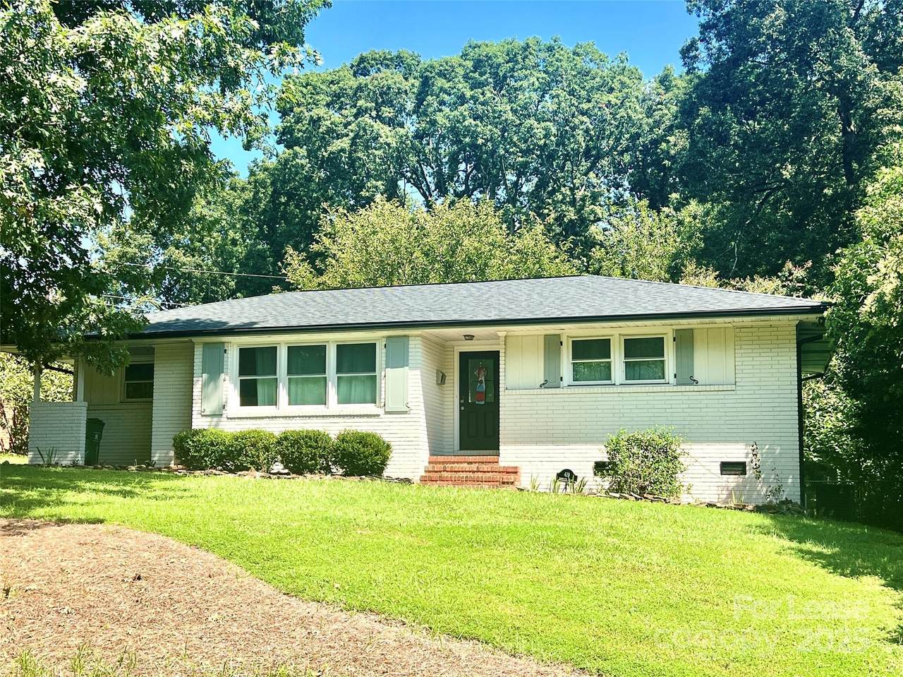 419 Webster Place - Photo 1