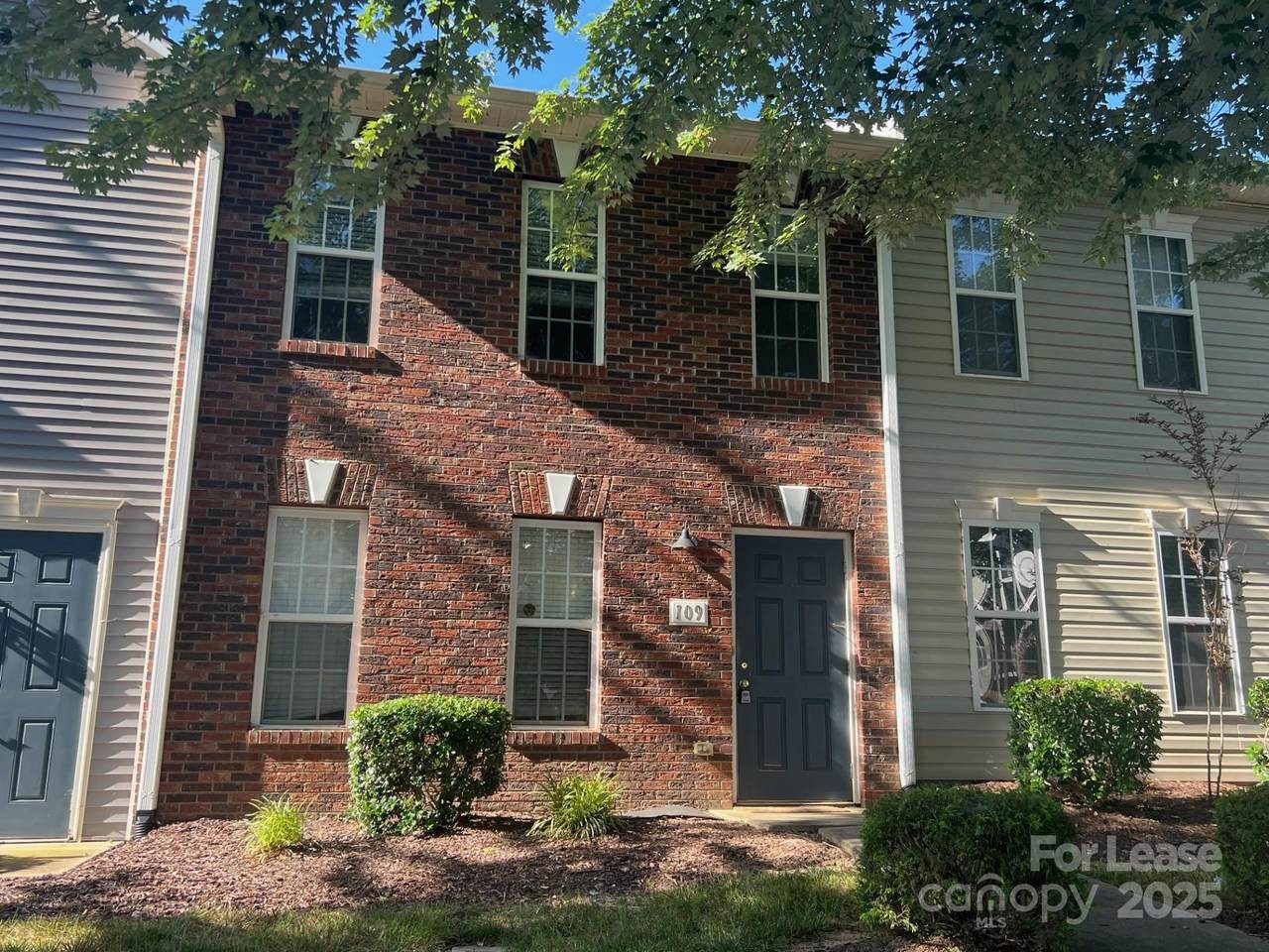 128 Locomotive Lane - Photo 1