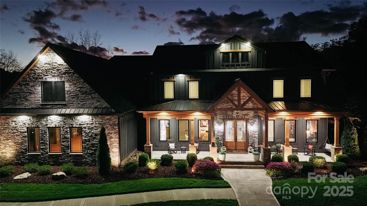 1550 Main Street - Photo 1