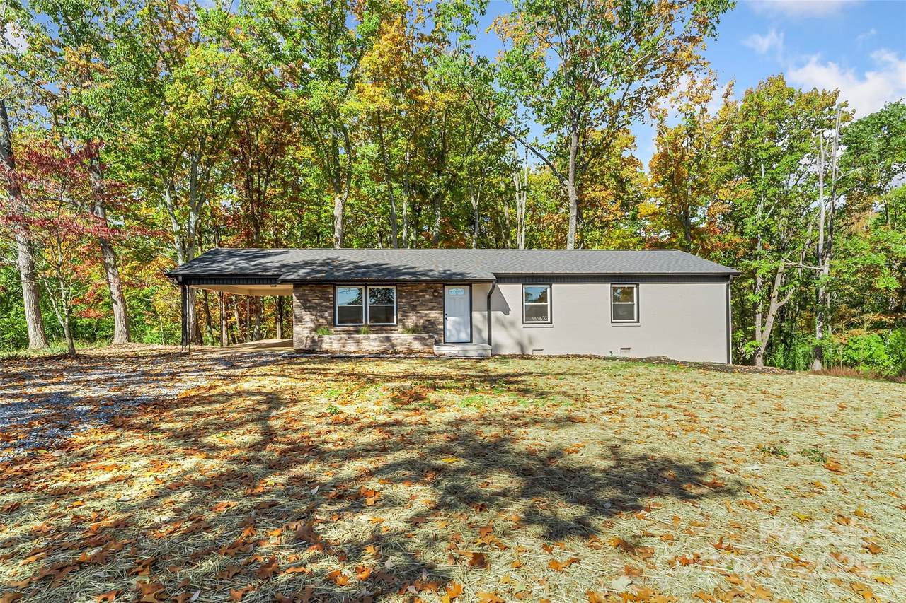 715 7th Avenue - Photo 1