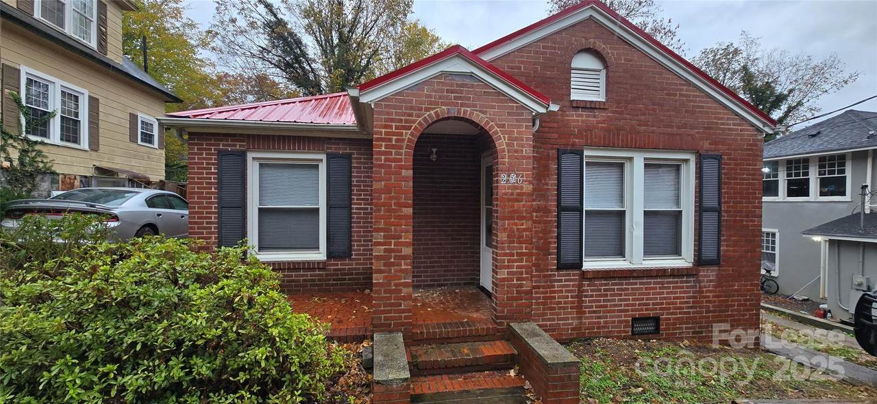 206 Willow Street - Photo 1