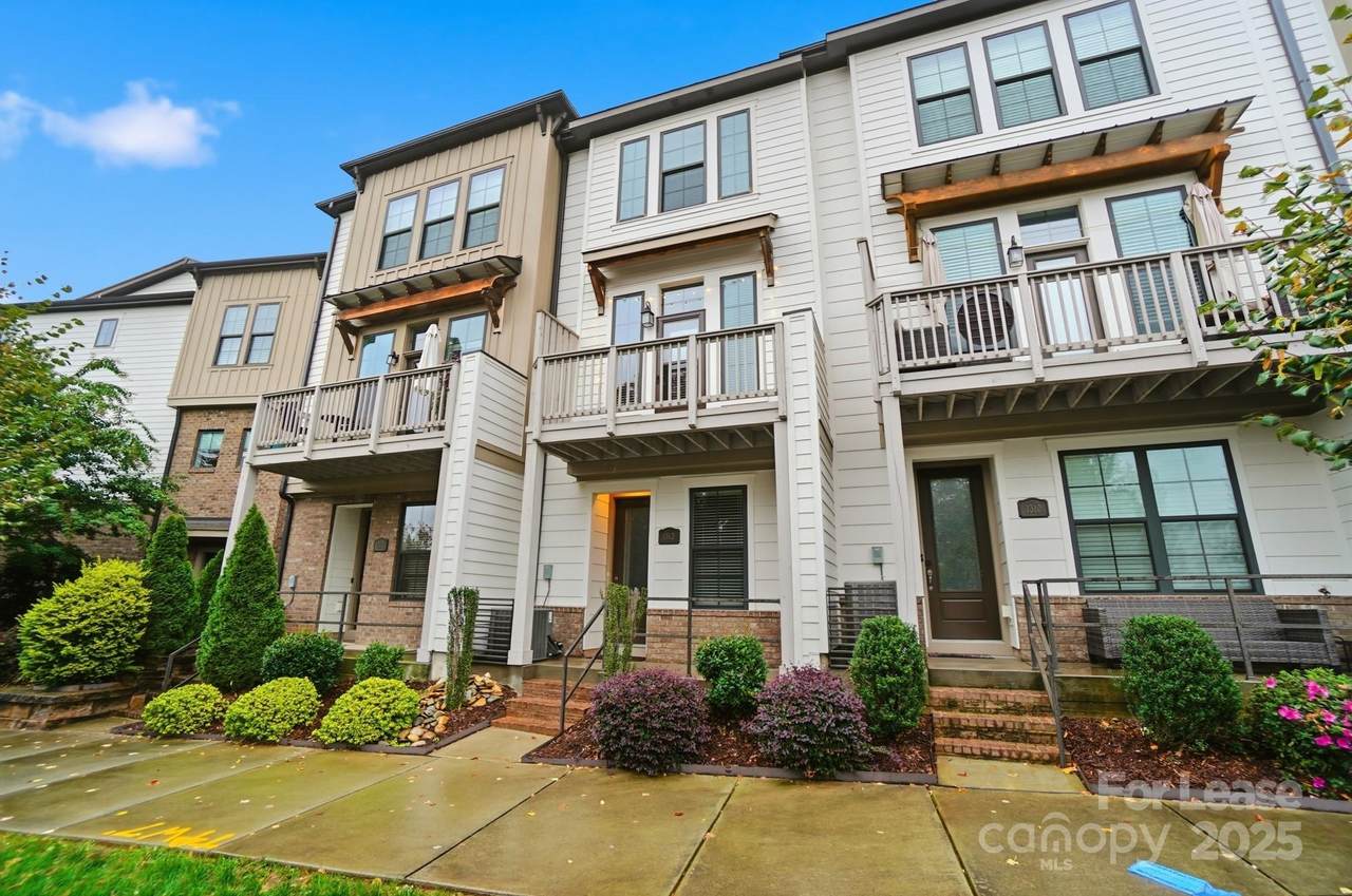 1312 Nandina Street - Photo 1