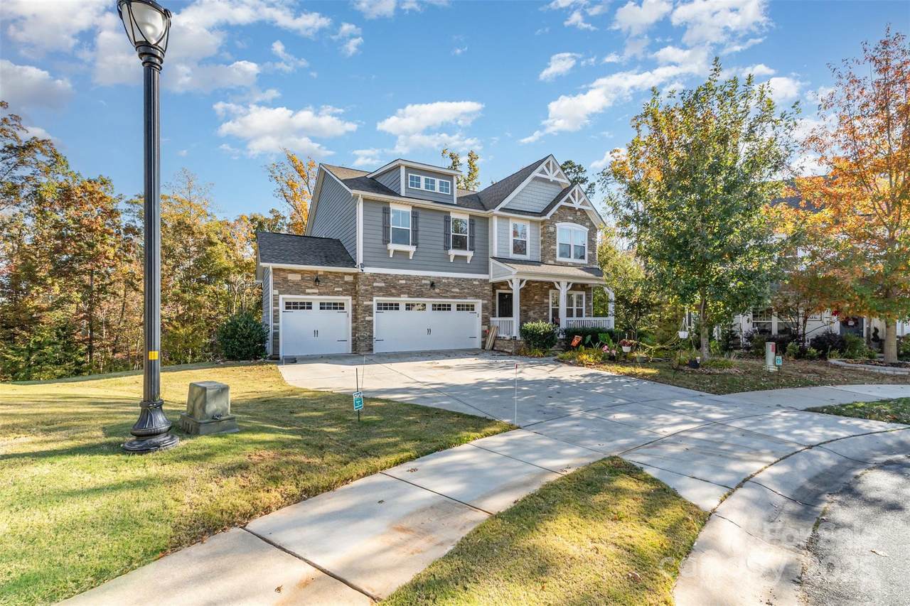 423 Crisfield Court - Photo 1