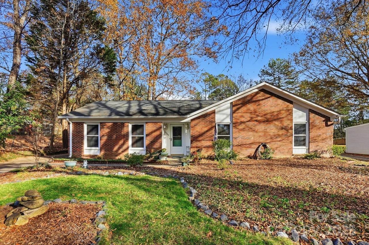 6309 Pineburr Road - Photo 1