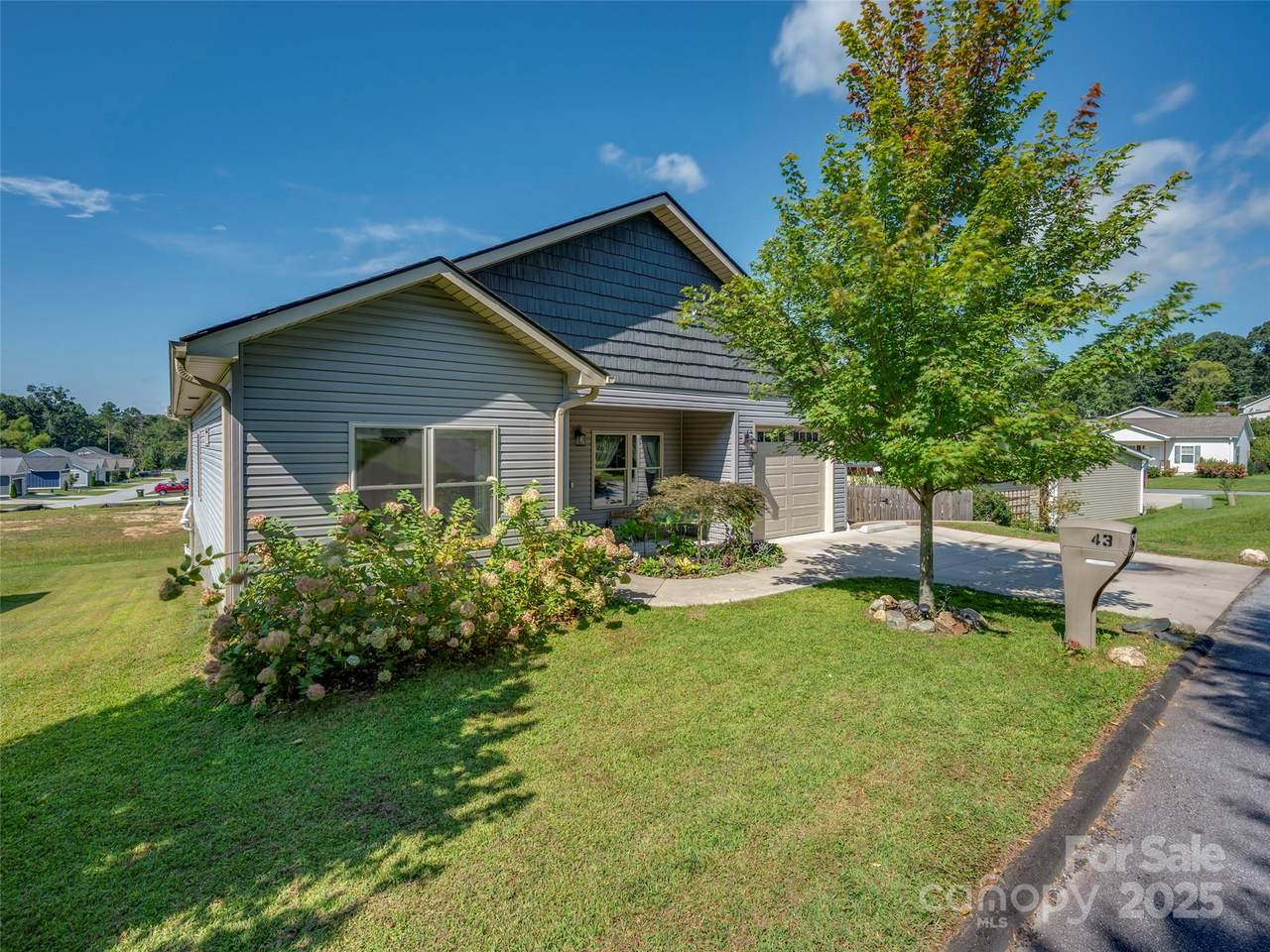 43 Middle Street - Photo 1