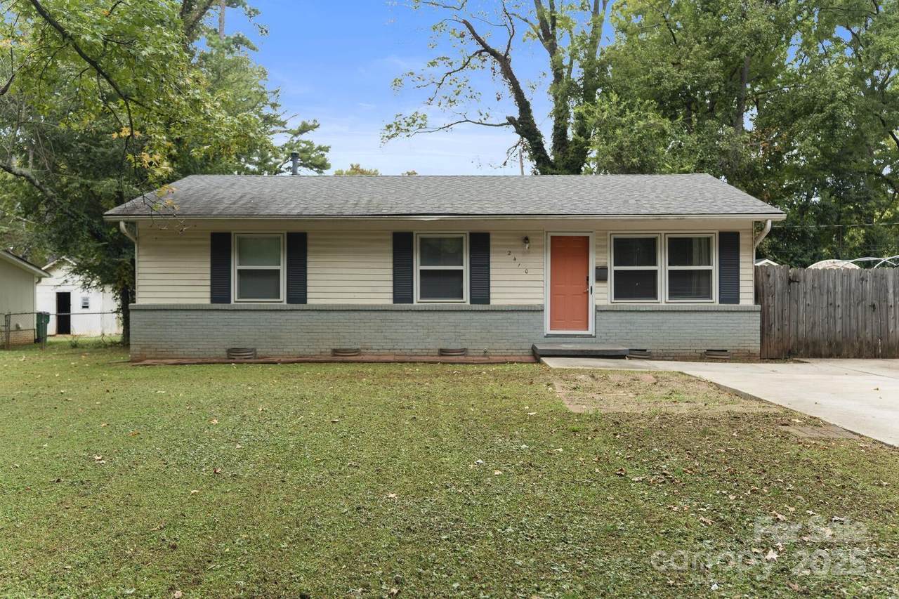 2410 Carrington Court - Photo 1