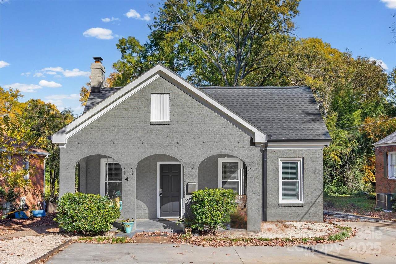 620 Charlotte Avenue - Photo 1