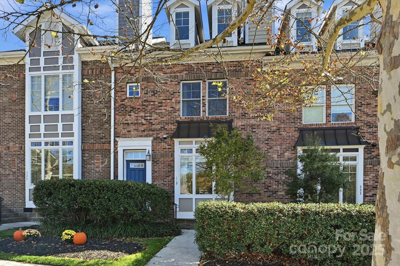 329 Spring Street - Photo 1