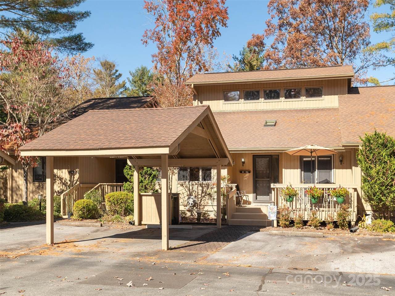 303 Scarlet Oak Lane - Photo 1