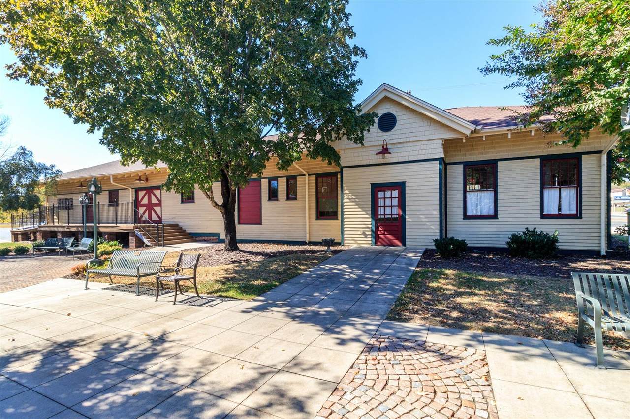 501 Main Street - Photo 1