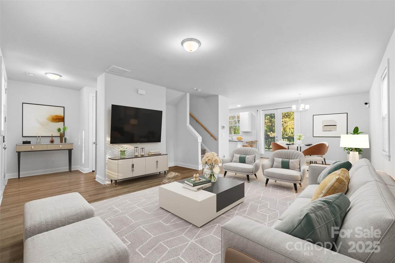 712 Rodey Avenue - Photo 1