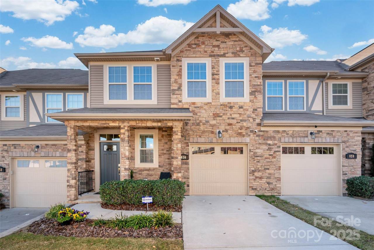 830 Ayrshire Avenue - Photo 1