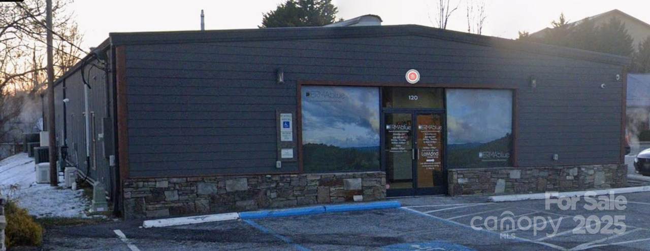 120 Grove Street - Photo 1