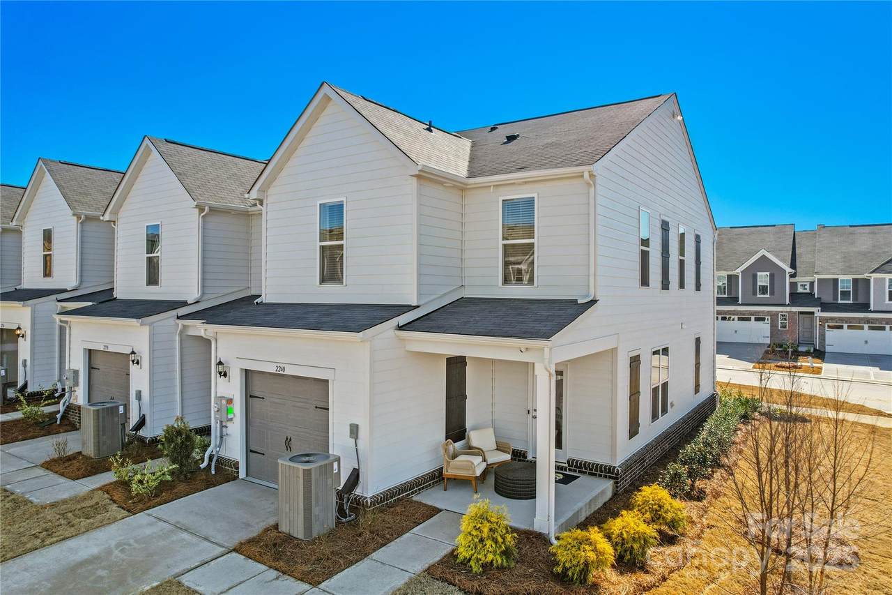 2116 Cobble Court - Photo 1