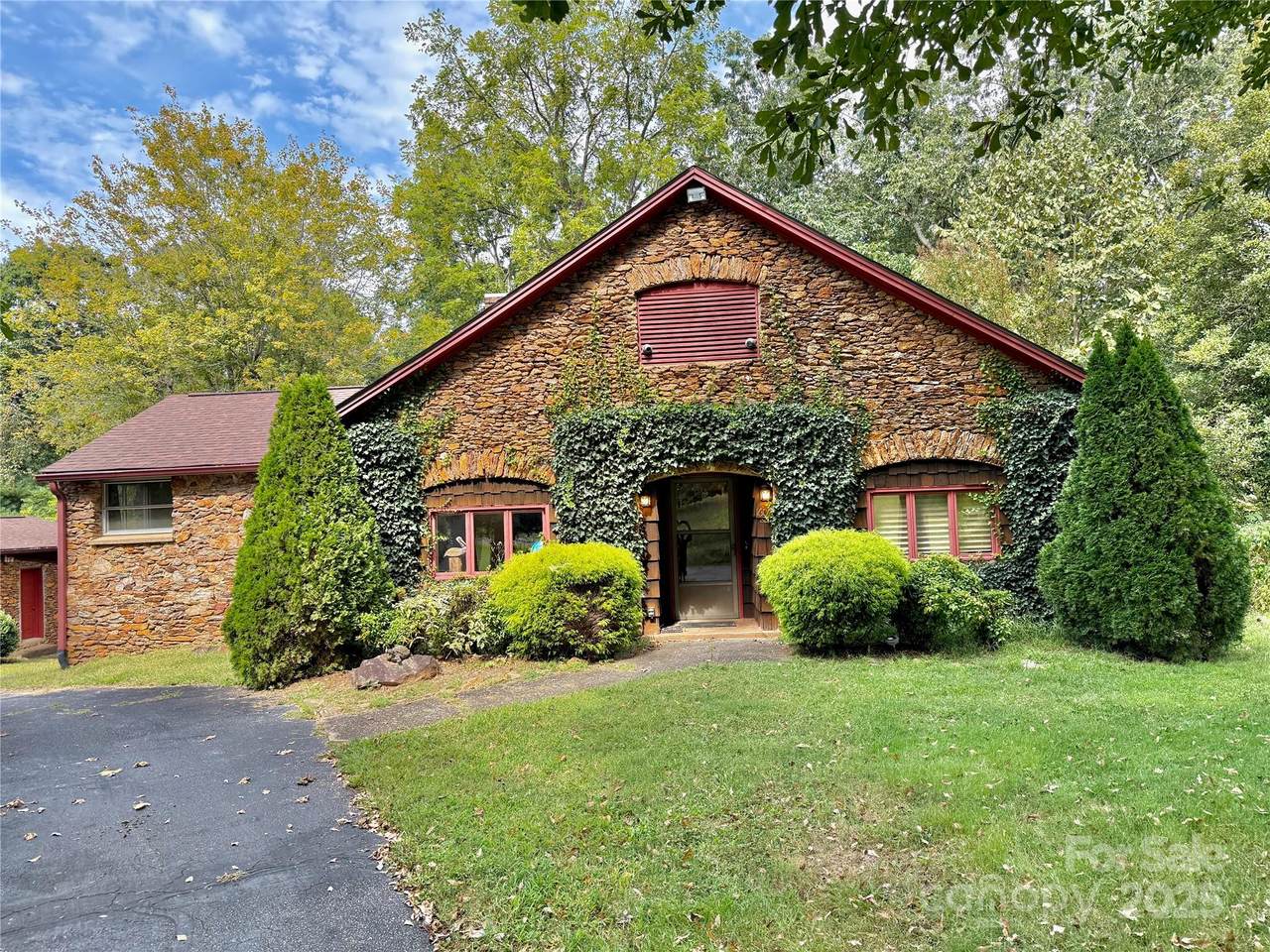 1606 Main Street - Photo 1