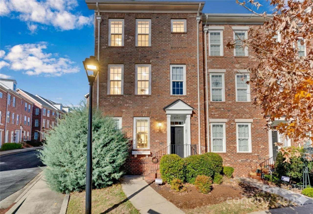 2305 Silver Crescent Drive - Photo 1