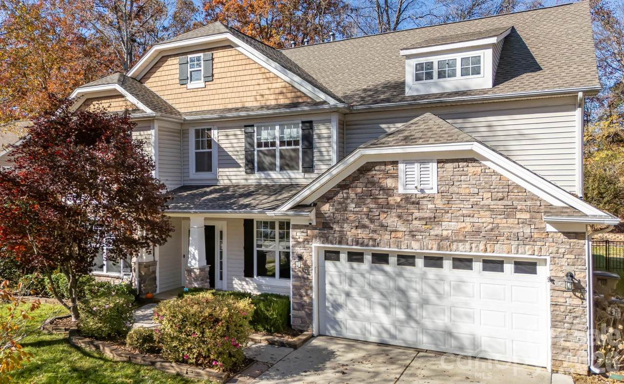 5007 Magna Lane - Photo 1