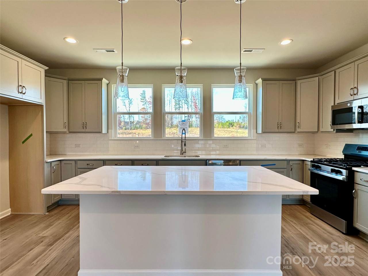 242 Ferebee Place - Photo 1